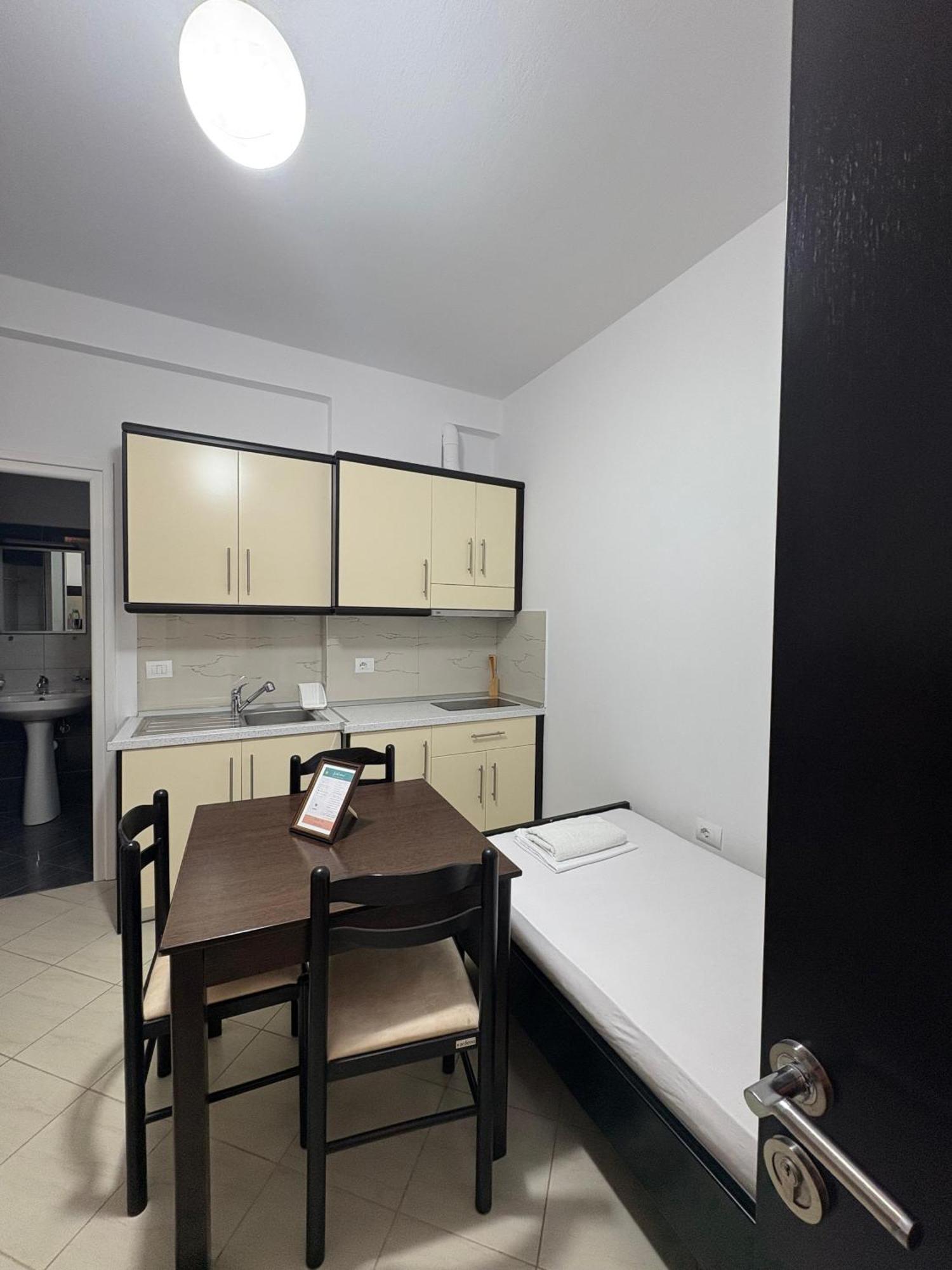 Xhonis Apartments Ksamil Dış mekan fotoğraf